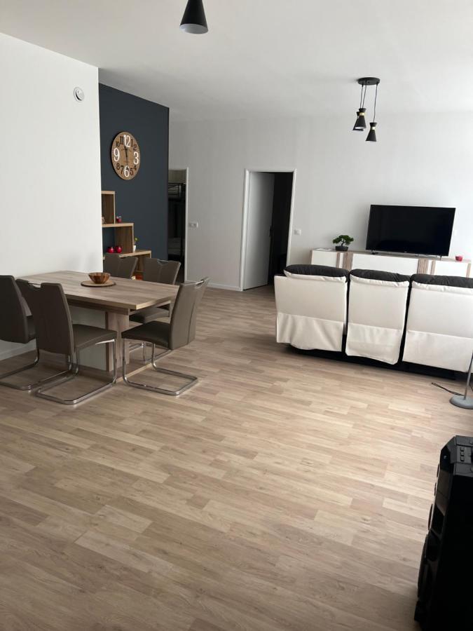 Appartement T4 140 M2 Spacieux Et Calme Pour 8 Personnes Luz-Saint-Sauveur Zewnętrze zdjęcie